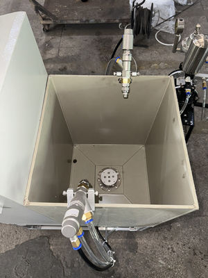 أبحاث وتطوير طابعة تدور للطلاء الداخلي للجلد المصبوب.