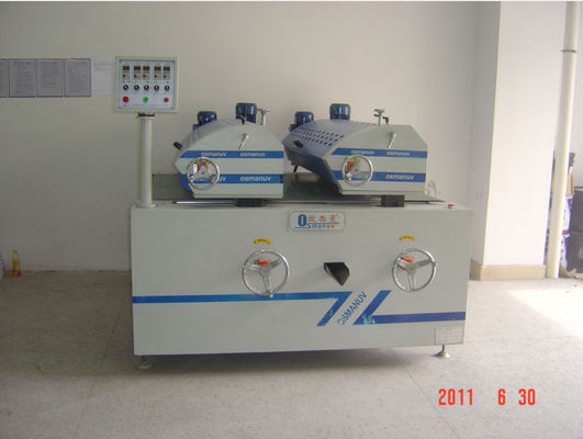 50mm سميكة 380V 50HZ آلة طلاء رذاذ الطلاء مع Plumpness جيدة