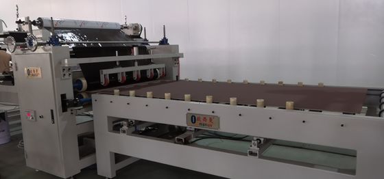UV طباعة آلة طلاء الورنيش PVC آلة ناقل بقعة UV Offline UV Coating Machine Factory