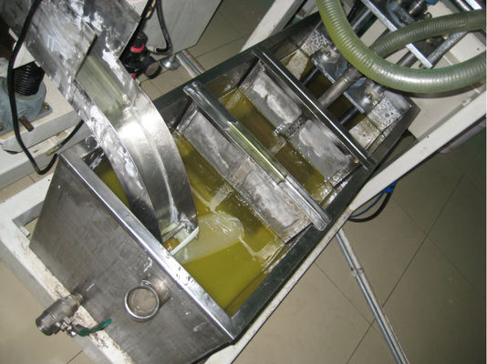 نتائج الطلاء المثالية مع دقة الطلاء ± 0.02mm آلة طلاء الستائر