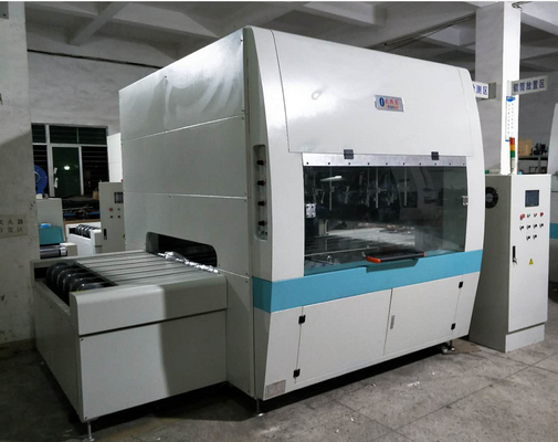 نظام التحكم PLC/HMI آلة طلاء الرش لبنادق الرش اليدوية 0-1000mm عرض الرش
