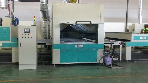 آلة طلاء الرذاذ ميتسوبيشي سيرفو موتور W920mm 180m / Min
